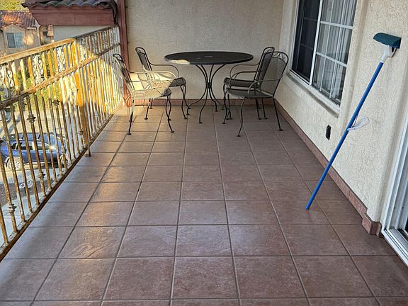 4th image of 88 Las Flores Dr