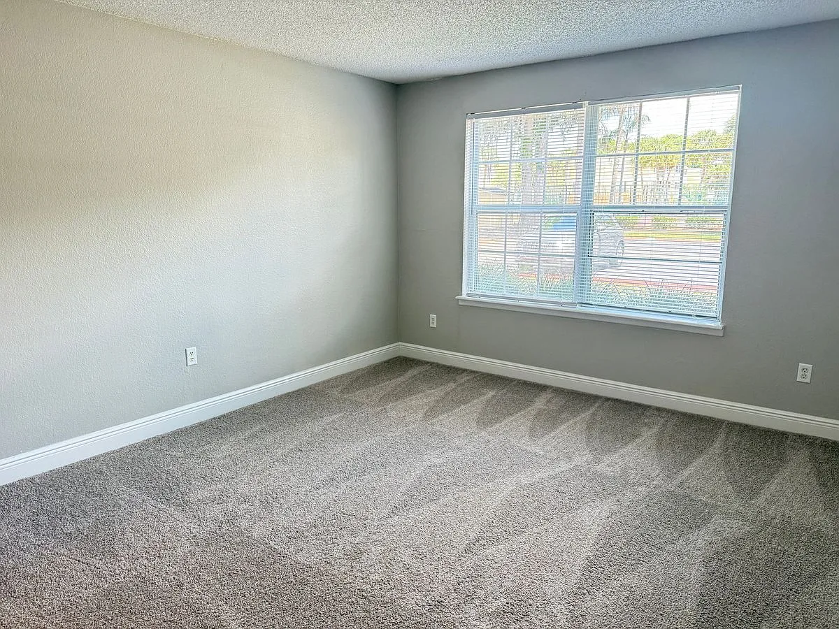 4022 Versailles Dr #C — Photo 3