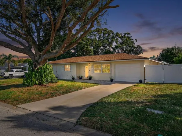 5641 Antietam Dr, Sarasota, FL 34231