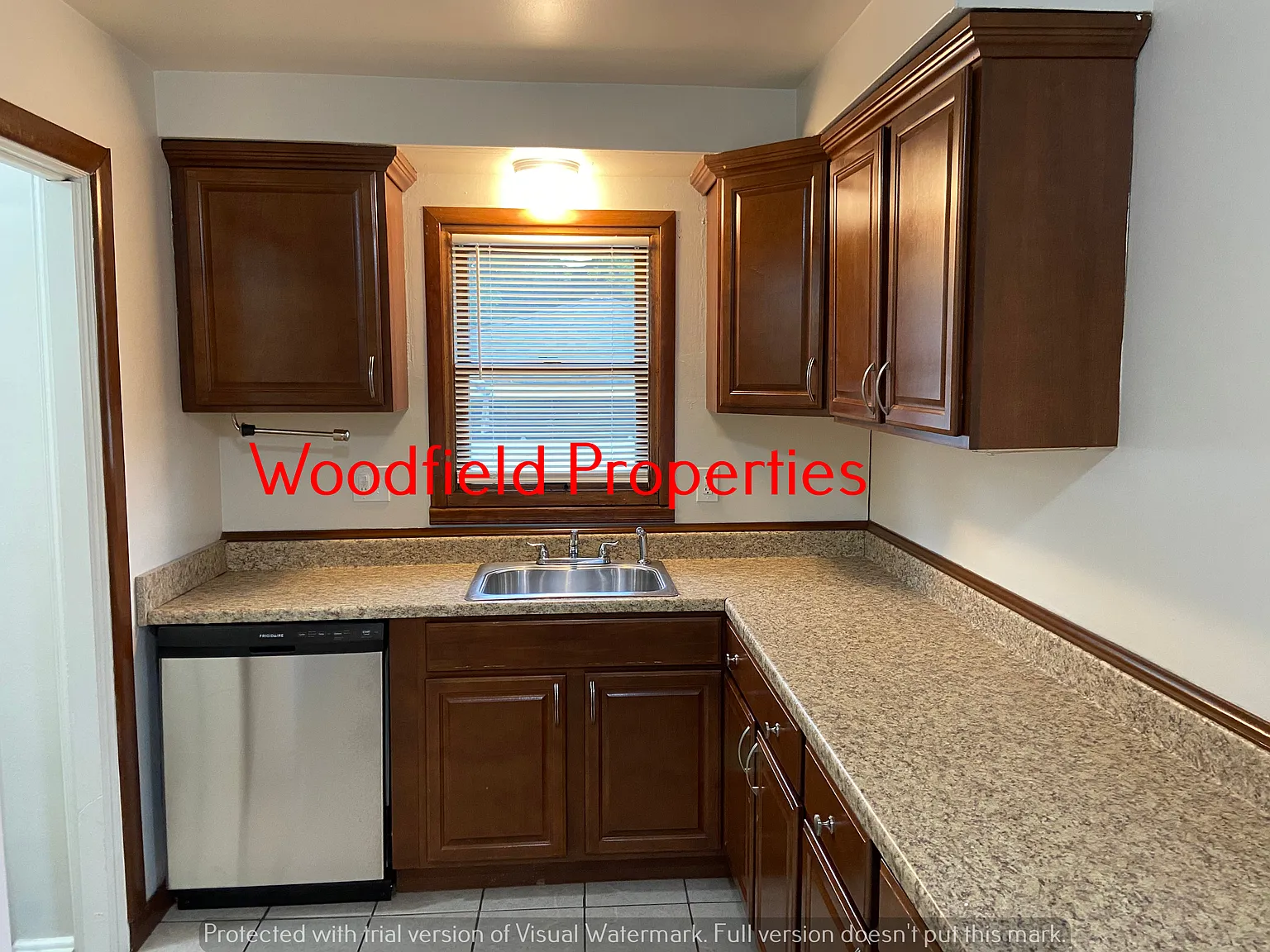 3 bed, 1.5 bath, 1055 sqft, $1,750 — Photo 4