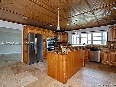 3rd image of 1895 NW 175th St #2