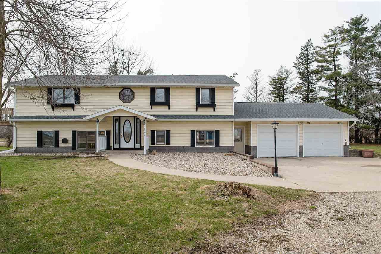 16795 245th St, Aplington, IA 50604 Zillow