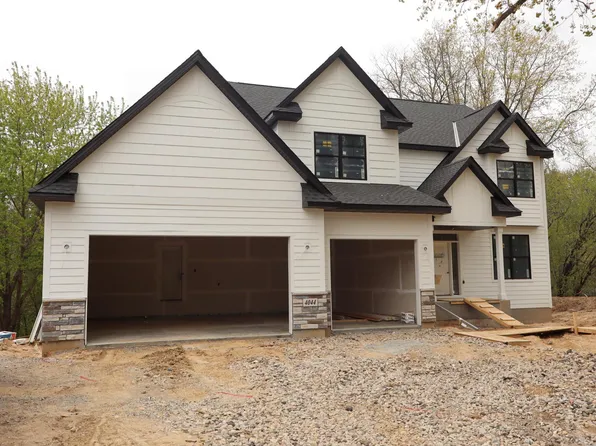 4044 Merriam Rd, Minnetonka, MN 55305
