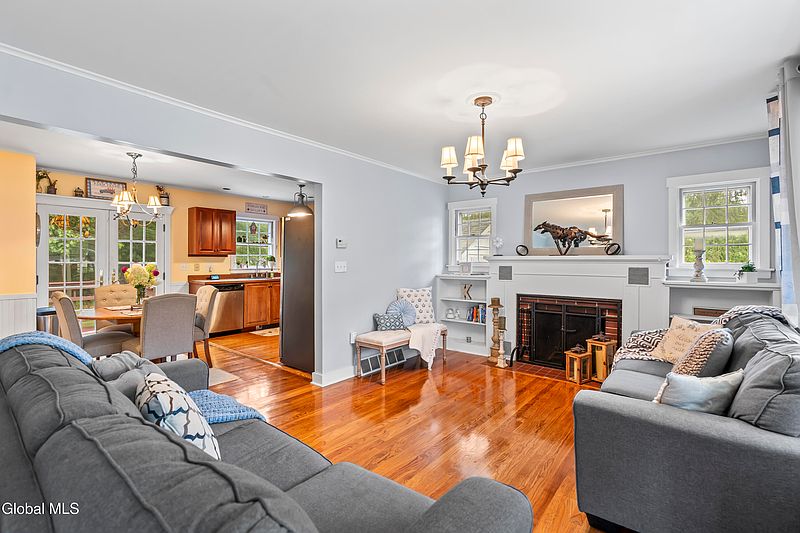 3rd image of 20 Orchard Drive