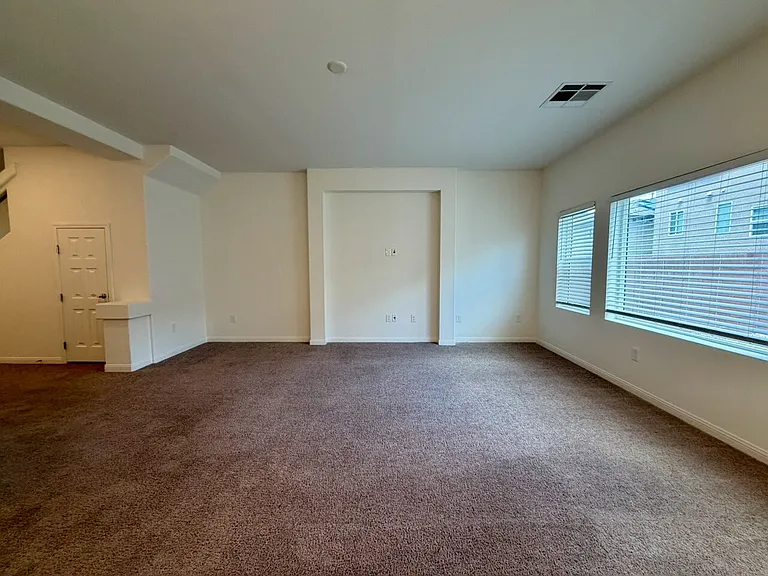 7748 Pacific Dunes St — Photo 7