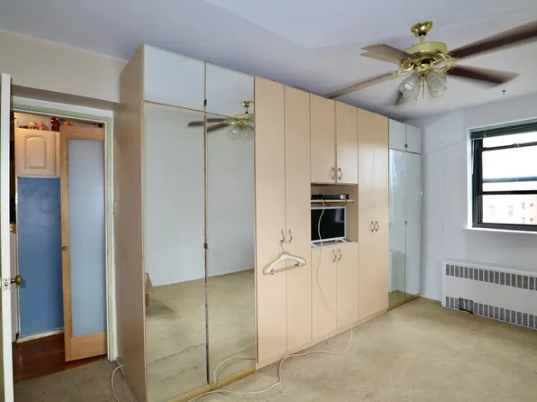 87-40 Francis Lewis Boulevard image 11 of 17