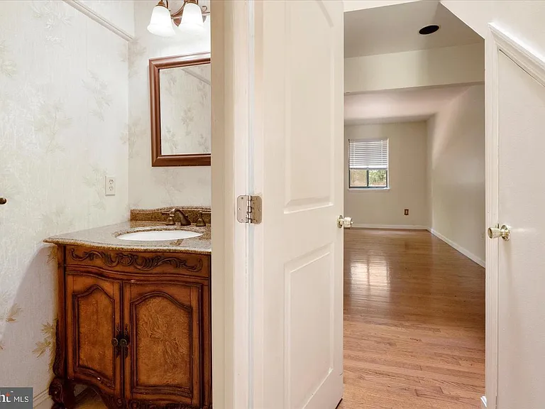 416 Five Farms Ln — Photo 12