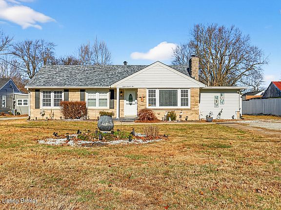 2nd image of 3705 S Park Rd