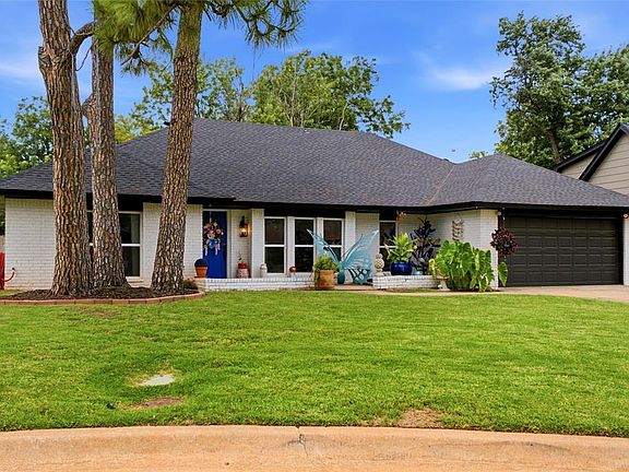 3rd image of 7405 Clayton Dr