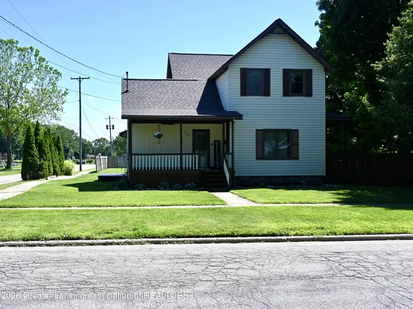 228 Union St, Grand Ledge, MI 48837