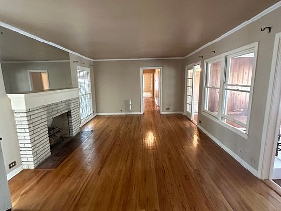 4th image of 120 BEVERLY DR