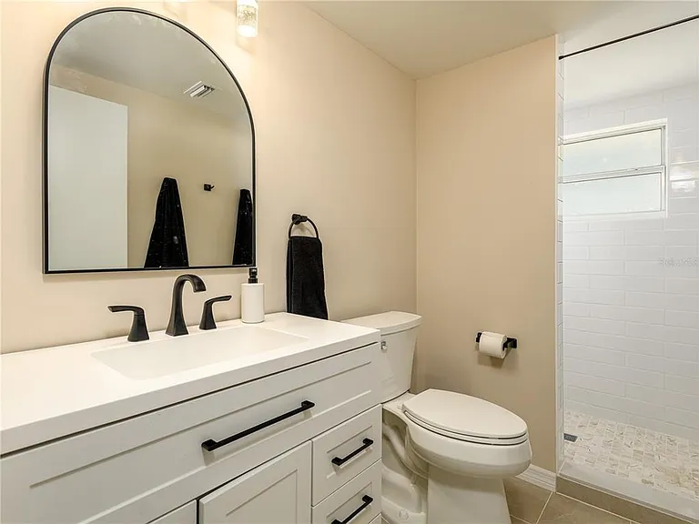 4722 Stearns Rd — Photo 14