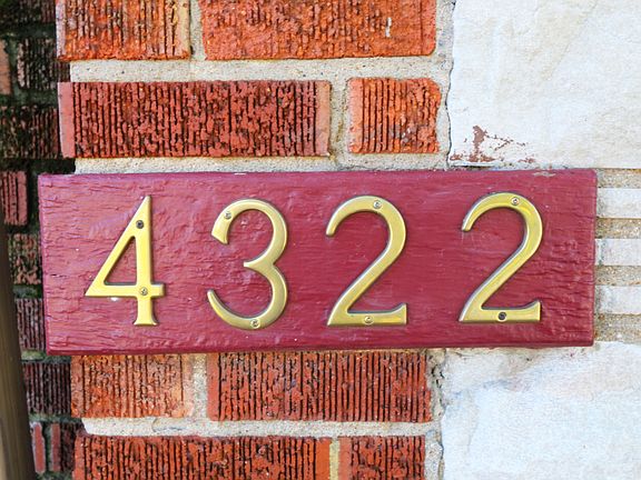 2nd image of 4322 Oakridge Blvd