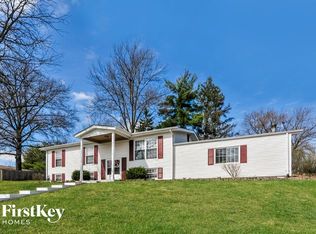 703 Valley View Dr, Ballwin, MO