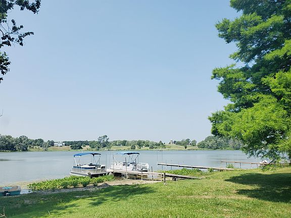 5th image of 2918 S Mellwood Park Dr E