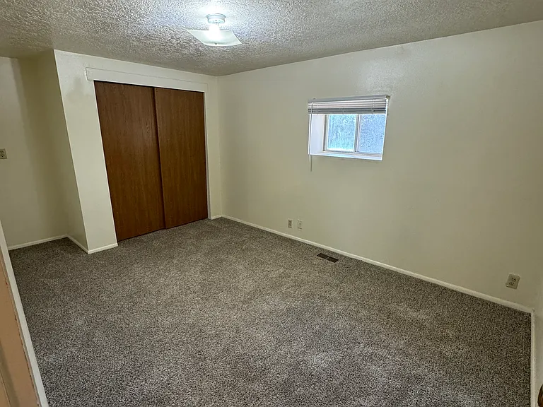 326 Lake St — Photo 8