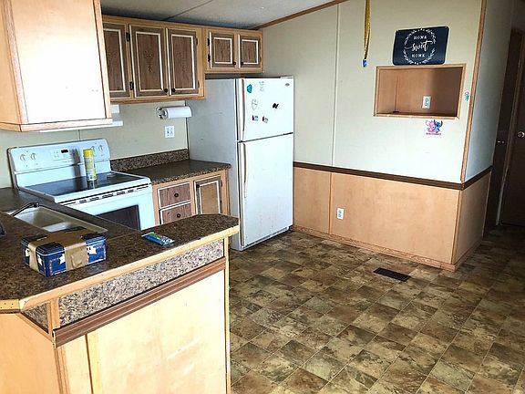 5th image of 252 Lakeside Dr #185