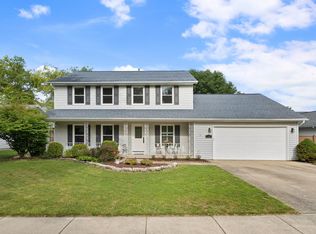 809 Wesley Ave, Savoy, IL