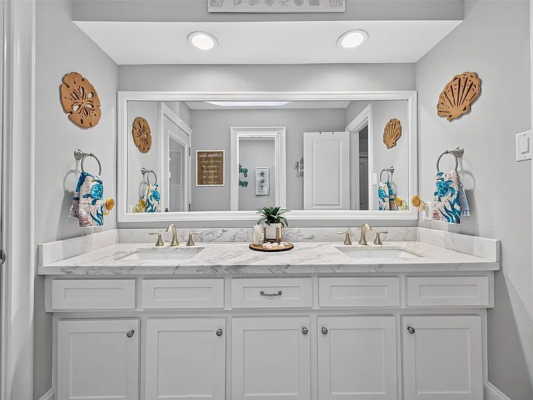 746 Stone Mountain Dr — Photo 31