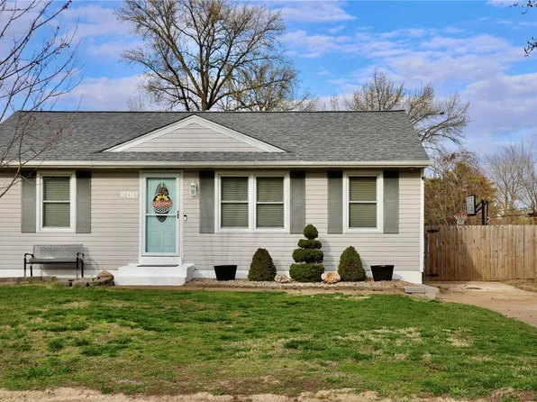 10416 Dandridge Dr, Saint Louis, MO 63123
