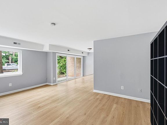 3rd image of 8006 Chanute Pl