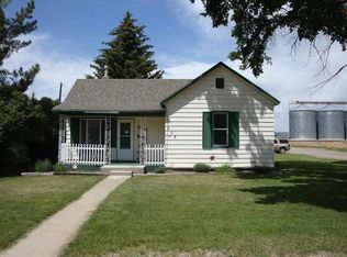 208 S 3 W, Grace, ID 83241