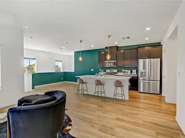 214 Cordelia Cove Ave Unit 425, Henderson, NV 89011