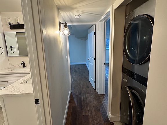 4th image of 1519 Lucille Pkwy NW #B