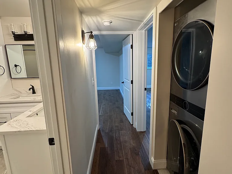 1519 Lucille Pkwy NW #B — Photo 4