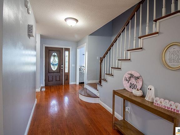 5th image of 130 Pebble Dr