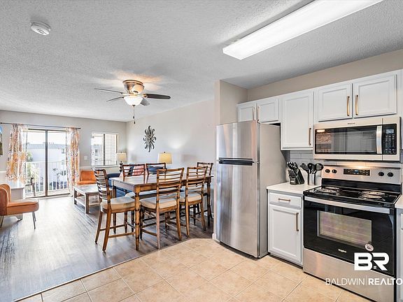 4th image of 400 Plantation Rd #3323