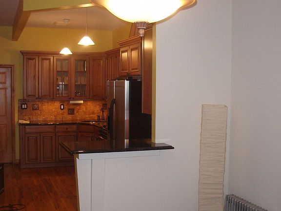 2nd image of 222 Eckford St APT 2