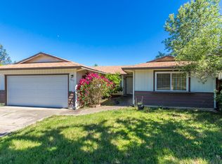 3611 Santa Rosa Way, Redding, CA 96003