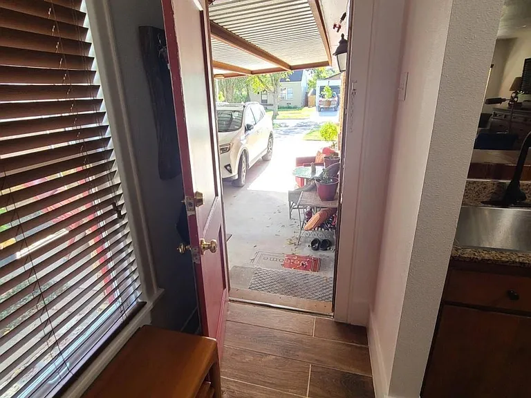 1427 Munger St — Photo 10