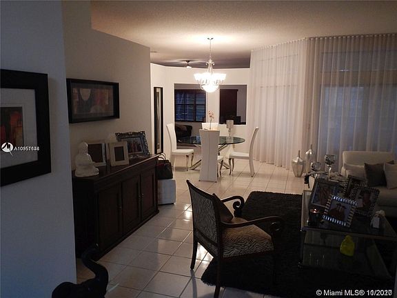 5th image of 4186 Staghorn Ln Unit 4186