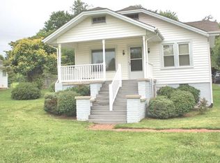 114 Beverly Ave, Hendersonville, NC 28792
