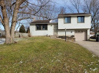 109 Fox Chase Ct, Cranberry Township, PA 16066