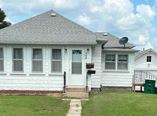 909 W Adair St, Creston, IA 50801