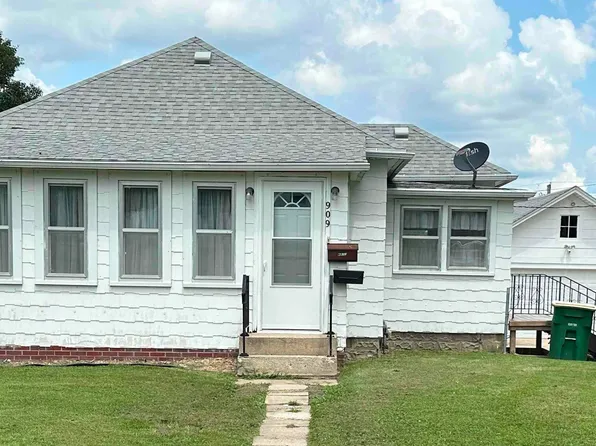 909 W Adair St, Creston, IA 50801