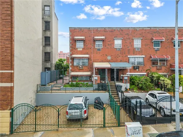 852 E 176th Street, Bronx, NY 10460
