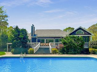 48 Douglas Ct, Hampton Bays, NY 11946