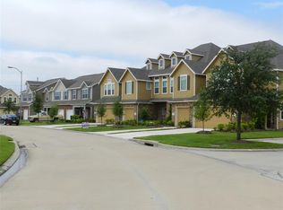 8335 Greys Ln, Houston, TX 77095