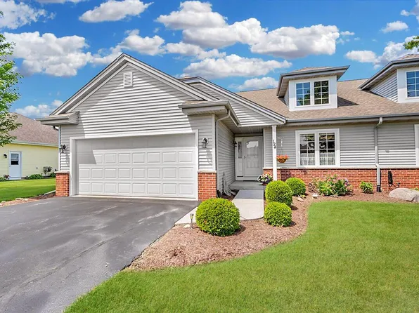 124 Sarahs WAY, Sheboygan Falls, WI 53085