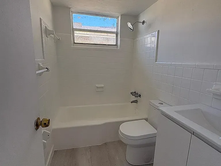 1890 NW 43rd St #1 — Photo 8