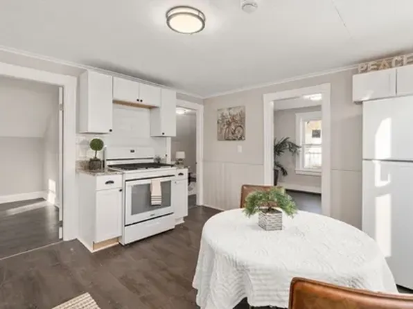 27 Dresser St #2, Webster, MA 01570