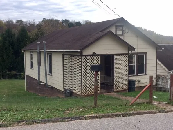 117 Spencer Ave, Spencer, WV 25276