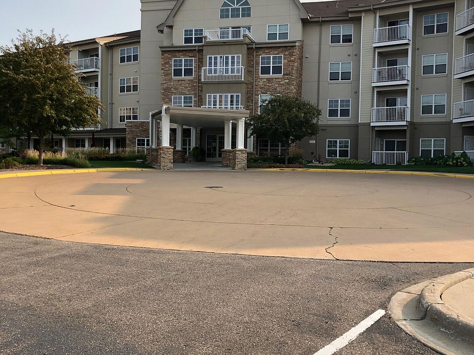 1st image of 5650 Boone Ave N APT 119