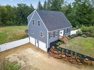 992 Beauty Hill Rd, Barnstead, NH 03218