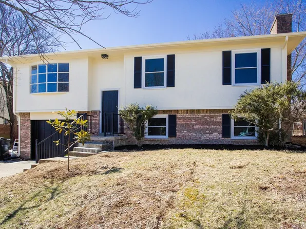 2816 Winter Gdn, Lexington, KY 40517