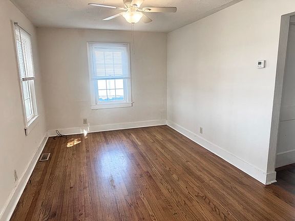 3rd image of 1403 Greenwood Aly